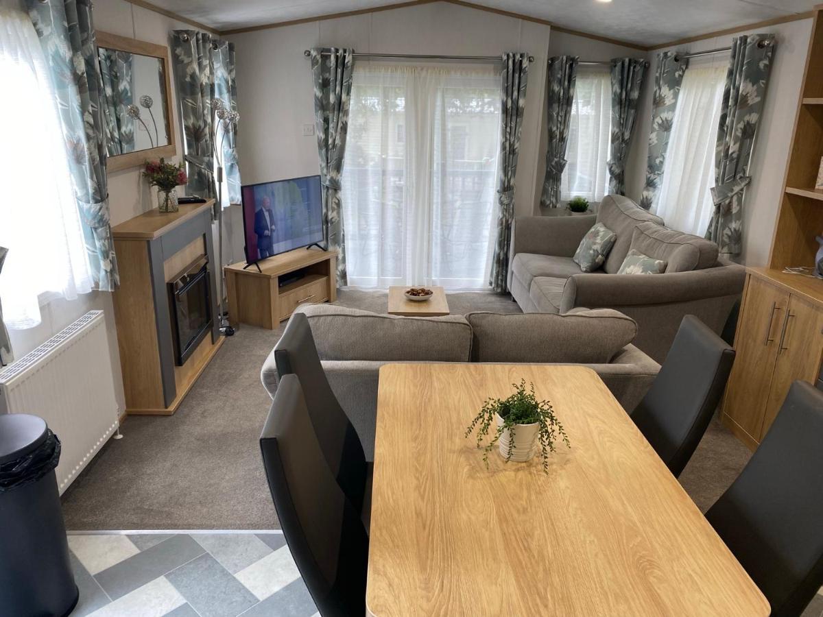 Вилла 16 Leaf Lane Country Retreat Newton on the Moor Экстерьер фото